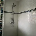 Oyala Avec Piscine, Spacieuse Et De Qualite *